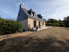 GUERN JOLIE MAISON NÉO BRETONNE AVEC UNE VIE DE PLAIN PIED DE 4 PIECES DE 100M² ENVIRON SUR PARCELLE DE 911m²