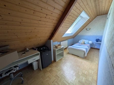 PRIZIAC PROPRIÉTÉ COMPOSÉE D'UNE MAISON DE TYPE NÉO BRETONNE DE 8 PIECES EN TRES BON ETAT GENERAL GRANDE DÉPENDANCES PARCELLE DE 1 HECTARE 47 ARES