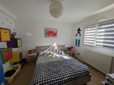 LOCMALO MAISON RÉCENTE AVEC VIE DE PLAIN PIED DE 5 PIÈCES 130 M² PARCELLE DE 2000M² CLÔTURÉE