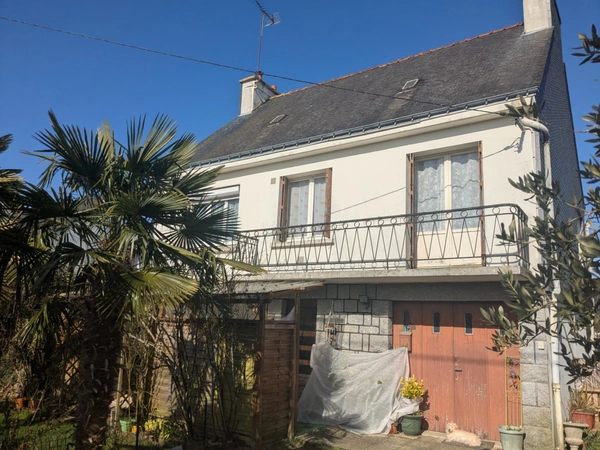 GUEMENE SUR SCORFF  MAISON 6 PIECES DE 113 M² PARCELLE DE 734M² ENVIRON