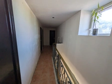 Séglien en campagne longère en pierre rénovée avec vie de plain pied de 243m², garage, atelier et dépendance parcelle de 7125m²