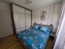 GUEMENE SUR SCORFF BELLE MAISON NEO BRETONNE DE 5 PIECES AVEC VIE PLAIN PIED DE 140M² ENVION PARCELLE CLOTUREE DE 980M².