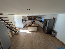 Séglien en campagne longère en pierre rénovée avec vie de plain pied de 243m², garage, atelier et dépendance parcelle de 7125m²