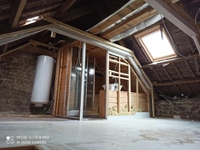 PLOERDUT JOLIE MAISON PIERRE A RENOVER 2 PIECES 50M² ENVIRON  A RENOVER PARCELLE DE 300M² ENVIRON