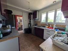 PLOERDUT MAISON EN REZ DE CHAUSSÉE SURÉLEVÉ DE 6 PIÈCES DE 130m² ENVIRON PARCELLE CLÔTURÉE DE 1327M²