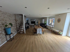 Séglien en campagne longère en pierre rénovée avec vie de plain pied de 243m², garage, atelier et dépendance parcelle de 7125m²