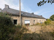 SAINT CARADEC TREGOMEL LONGERE DE 208M² DE 8 PIECES  ENVIRON SUR PARCELLE DE 1600M²
