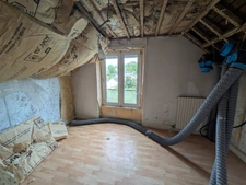 GUEMENE SUR SCORFF IMMEUBLE DE 230M² ENVIRON SUR 3 NIVEAUX AVEC JARDIN