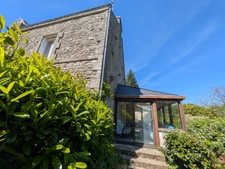 BUBRY PROPRIÉTÉ COMPOSÉE D' UNE BELLE MAISON BOURGEOISE DE 6 PIÈCES  215 M² ENVIRON GARAGE ET DÉPENDANCE PARCELLE DE 4160M² EN PARTIE AMÉNAGEABLE