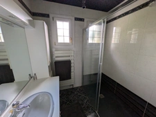 GUEMENE SUR SCORFF BELLE MAISON NEO BRETONNE DE 5 PIECES AVEC VIE PLAIN PIED DE 140M² ENVION PARCELLE CLOTUREE DE 980M².