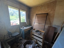 BUBRY MAISON À RÉNOVER DE 117 M² ENVIRON HABITABLE 3 PIÈCES APPENTI ET HANGAR À RÉNOVER PARCELLE DE 1621m²