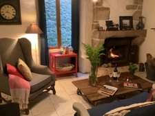  GUEMENE SUR SCORFF BELLE DEMEURE EN PIERRE DE 185 m² ENVIRON COUR EXTERIEURE JARDIN NON ATTENANT DE 764M²