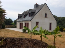 PLOUAY EN CAMPAGNE BELLE MAISON DE 6 PIÈCES  150m² ENVIRON HABITABLE SUR PARCELLE DE 2938M²