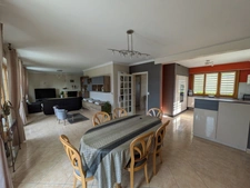 GUEMENE SUR SCORFF BELLE MAISON NEO BRETONNE DE 5 PIECES AVEC VIE PLAIN PIED DE 140M² ENVION PARCELLE CLOTUREE DE 980M².