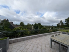 GUEMENE SUR SCORFF BELLE MAISON NEO BRETONNE DE 5 PIECES AVEC VIE PLAIN PIED DE 140M² ENVION PARCELLE CLOTUREE DE 980M².