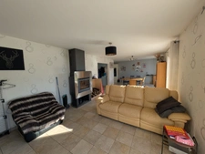 SAINT TUGDUAL MAISON DE 110 M² 5 PIÈCES 4 CHAMBRES AVEC VIE DE PLAIN PIED SUR PARCELLE DE 4479 M²