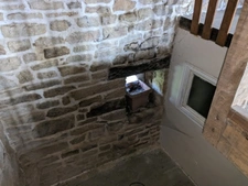 GUEMENE SUR SCORFF JOLIE MAISON EN PIERRE SOUS ARDOISE 95M² 4 PIECES  A RENOVER SANS JARDIN