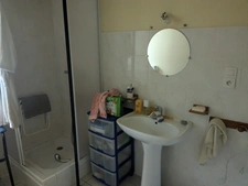 GUEMENE SUR SCORFF IMMEUBLE DE RAPPORT COMPOSE DE 2 LOGEMENTS T3 ET T5 JARDIN DE 800M² ENVIRON