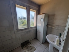 BUBRY MAISON À RÉNOVER DE 117 M² ENVIRON HABITABLE 3 PIÈCES APPENTI ET HANGAR À RÉNOVER PARCELLE DE 1621m²