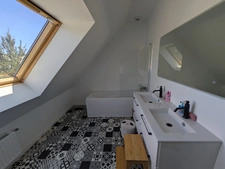 GUERN MAISON RÉCENTE DE 101M² ENVIRON 4 PIÈCES AVEC VIE DE PLAIN PIED GARAGE PARCELLE CLÔTURÉE DE 569M²