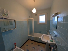 SÉGLIEN JOLIE MAISON EN REZ DE CHAUSSEE SURELEVE AVEC VIE DE PLAIN PIED DE 95 M² ENVIRON 4 PIÈCES PARCELLE DE 800M² ENVIRON