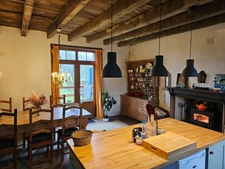 PERSQUEN EN CAMPAGNE JOLIE MAISON DE 134M² DE 5 PIÈCES UNE DÉPENDANCE DE 93M² EN PIERRE SOUS TÔLE UN TERRAIN DE 4220m²
