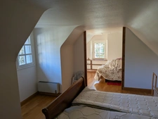 LOCMALO PROPRIÉTÉ DE 180M² ENVIRON EN CAMPAGNE AU CALME ENSEMBLE DE 2 MAISONS AVEC DOUBLE GARAGE PRÉAU ET DÉPENDANCE PUITS JARDIN ET BOIS DE 1 HECTARE 56