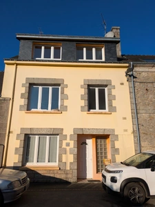 BUBRY GRANDE MAISON EN BON ETAT GENERAL DE 170M² ENVIRON 7 PIÈCES SUR PARCELLE DE 2718 M².