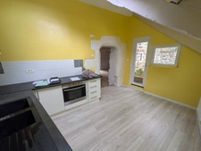 MAISON EN PIERRE SOUS ARDOISE DE 75M² ENVIRON 3 PIECES TERASSE DE 9m² ENVIRON L'ARRIERE DE LA MAISON