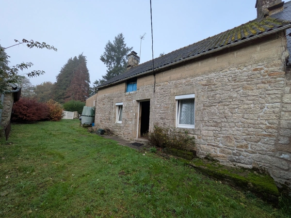 BUBRY MAISON À RÉNOVER DE 3 PIÈCES D'UNE SURFACE DE 95M² AVEC 5 DÉPENDANCES DE 285M² AU TOTAL PARCELLE DE 4810M²