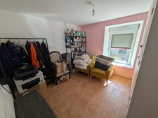Séglien en campagne longère en pierre rénovée avec vie de plain pied de 243m², garage, atelier et dépendance parcelle de 7125m²