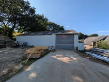 Séglien en campagne longère en pierre rénovée avec vie de plain pied de 243m², garage, atelier et dépendance parcelle de 7125m²