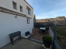 BERNE JOLIE MAISON DE 5 PIÈCES EN BON ETAT GENERAL DE 130 m² ENVIRON DEUX GARAGES PARCELLE CLÔTURÉE DE 277m²