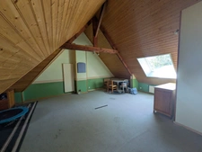 PRIZIAC PROPRIÉTÉ COMPOSÉE D'UNE MAISON DE TYPE NÉO BRETONNE DE 8 PIECES EN TRES BON ETAT GENERAL GRANDE DÉPENDANCES PARCELLE DE 1 HECTARE 47 ARES