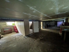 LIGNOL en campage au calme maison en rez de chaussée surélevé de 98m² environ 6 pièces parcelle de 2425m² environ avec dépendance.