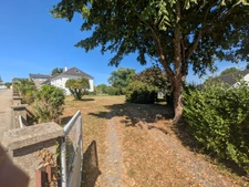 NEULLIAC MAISON EN REZ DE CHAUSSEE SURELEVE de 73m² 3 PIECES PARCELLE DE 1231m² EN PARTIE CONSTRUCTIBLE