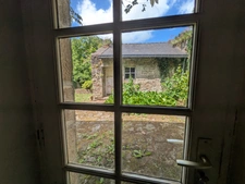 GUEMENE SUR SCORFF MAISON BOURGEOISE À RÉNOVER DE 5 PIÈCES 131M² ENVIRON TROIS DÉPENDANCES EN PIERRE SOUS ARDOISE PARCELLE DE 1740M²