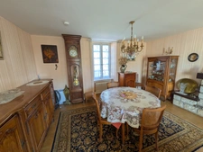 GUEMENE SUR SCORFF GRANDE MAISON DE 170M² DIVISEE EN 3 LOGEMENTS PARCELLE DE 561M²