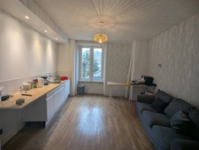 GUEMENE SUR SCORFF IMMEUBLE DE 230M² ENVIRON SUR 3 NIVEAUX AVEC JARDIN