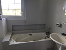 PLOERDUT NEO BRETONNE DE 140M² ENVIRON 6 PIECES AVEC VIE DE PLAIN PIED PARCELLE CLOTUREE DE 1077m²