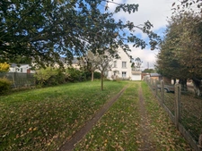 GUEMENE SUR SCORFF GRANDE MAISON DE 130M² ENVIRON AVEC VIE DE PLAIN PIED SUR 2 NIVEAUX PARCELLE DE 587m²