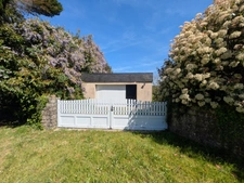 BUBRY PROPRIÉTÉ COMPOSÉE D' UNE BELLE MAISON BOURGEOISE DE 6 PIÈCES  215 M² ENVIRON GARAGE ET DÉPENDANCE PARCELLE DE 4160M² EN PARTIE AMÉNAGEABLE