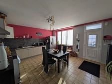 BERNE JOLIE MAISON DE 5 PIÈCES EN BON ETAT GENERAL DE 130 m² ENVIRON DEUX GARAGES PARCELLE CLÔTURÉE DE 277m²