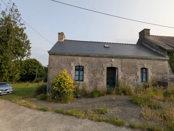 BUBRY MAISON EN CAMPAGNE VIE DE PLAIN PIED 50m² ENVIRON GARAGE PACELLES DE 6478 M² ENVIRON AVEC PUITS