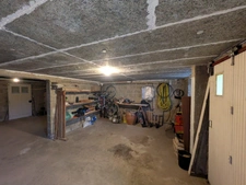 SÉGLIEN JOLIE MAISON EN REZ DE CHAUSSEE SURELEVE AVEC VIE DE PLAIN PIED DE 95 M² ENVIRON 4 PIÈCES PARCELLE DE 800M² ENVIRON