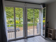 PONTIVY À PROXIMITÉ IMMÉDIATE DES COMMERCES À PIEDS STUDIO DE 21M² ENVION EN BON ETAT GENERAL