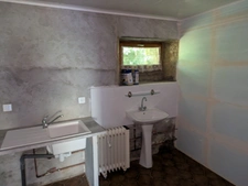 LOCMALO EN CAMPAGNE JOLIE MAISON EN PIERRE SOUS ARDOISE A RENOVER DE 3 PIECES 90M² ENVIRON PARCELLE DE 2569M² ENVIRON