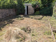 SEGLIEN MAISON EN PIERRE SOUS ARDOISES 65m² ENVIRON 4 PIECES PARCELLE DE 145M² ENVIRON