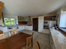 SAINT CARADEC TREGOMEL ENSEMBLE DE 4 LONGERES DE 438M² ENVIRON SUR PARCELLE DE 4400M² AVEC PUITS