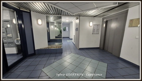 Studio meublé METZ (57)